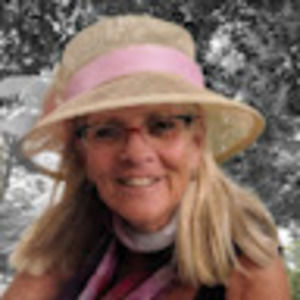 Meet your Posher, Suzanne